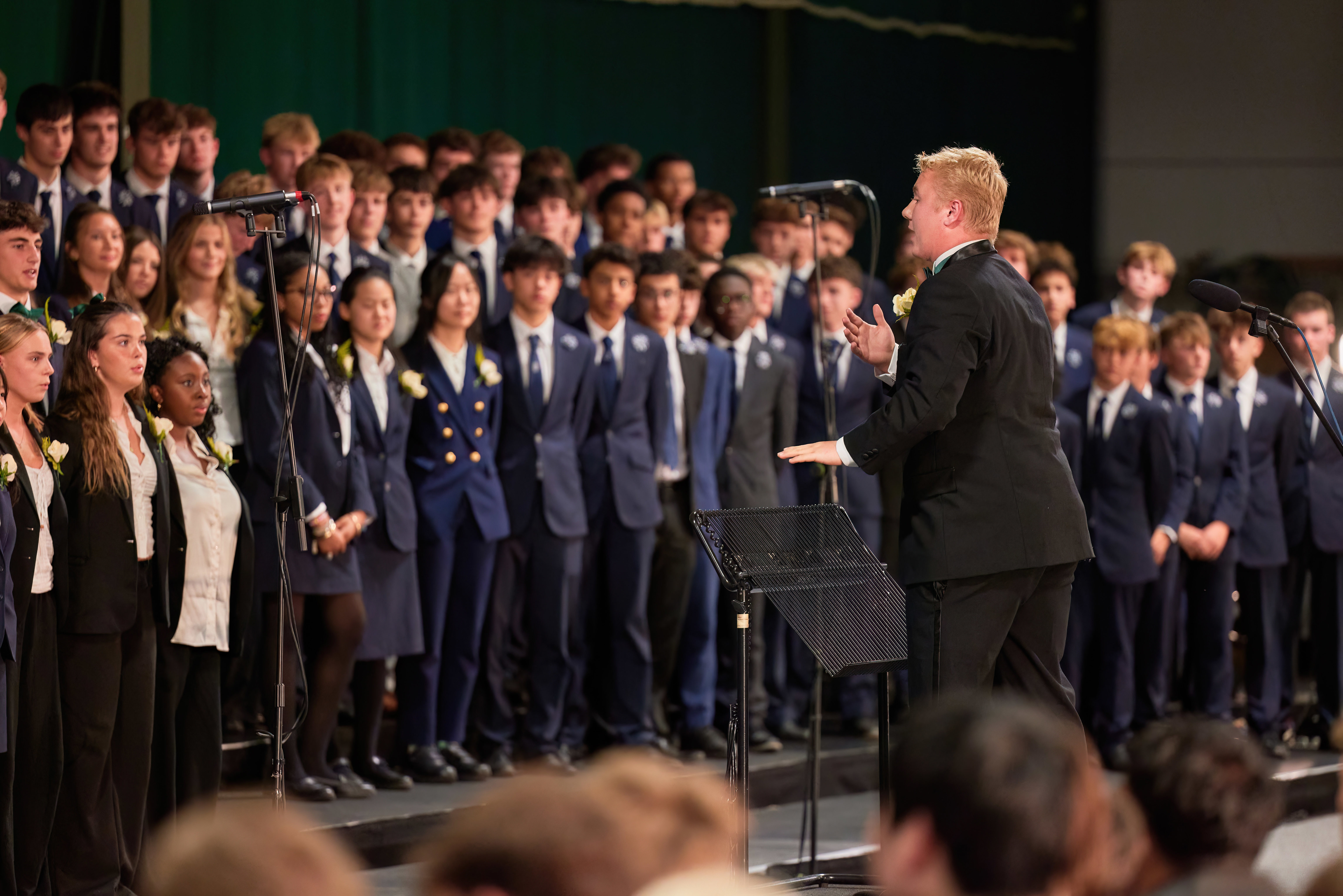 Conducting the House Song